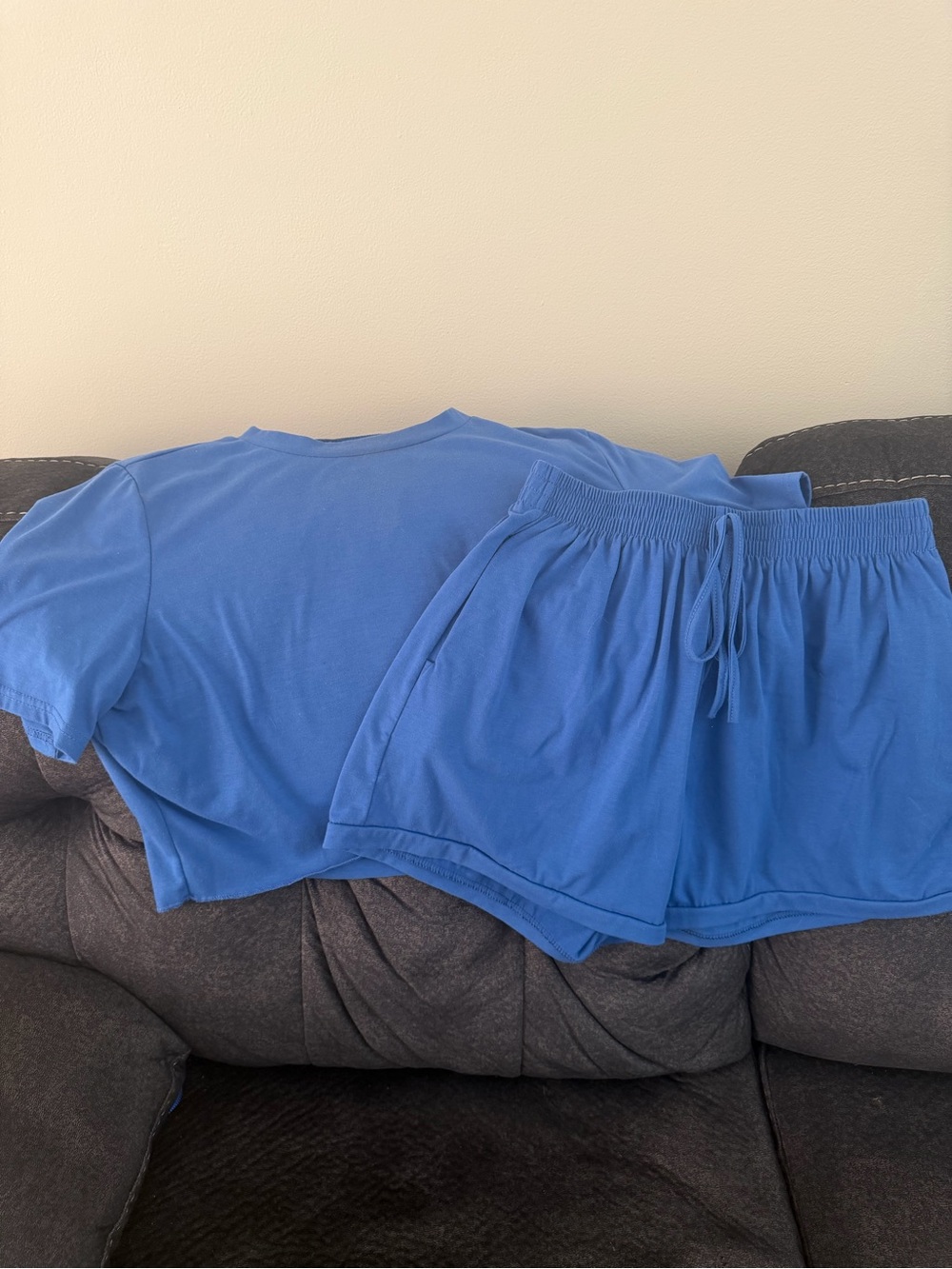 Women’s crop top and Shorts Set - royal blue size L